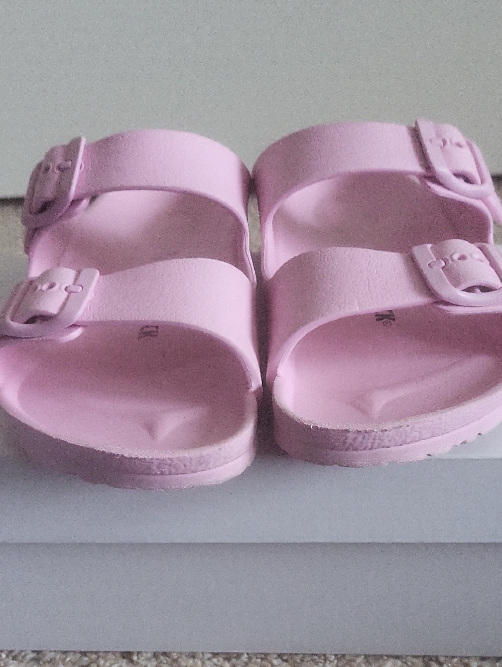 ♥️EUC♥️ Birkenstock Kids Light Pink EVA Two-Strap Slide Sandals - Picture 2 of 10
